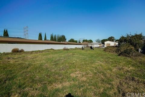 8740 Cedar St, Bellflower, CA 90706 photo 6