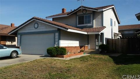 141 Elmtree Dr, Perris, CA 92571 photo 2