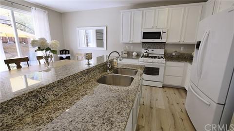 17637 Comfrey Dr, San Bernardino, CA 92407 photo 5
