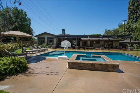 2171 N Bailey Dr, Orange, CA 92867 photo 8
