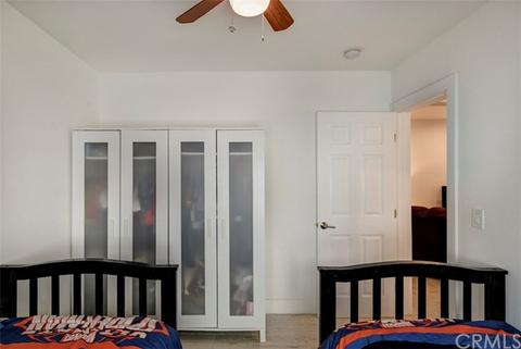 13704 S Willowbrook Ave, Compton, CA 90222 photo 8