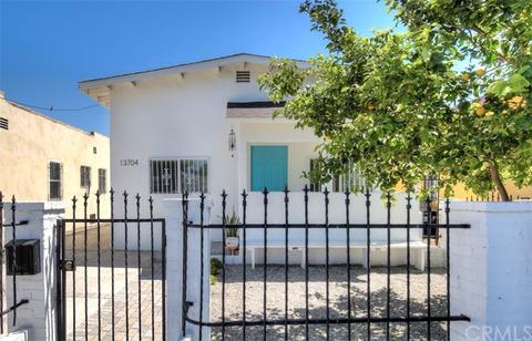 13704 S Willowbrook Ave, Compton, CA 90222 photo 16