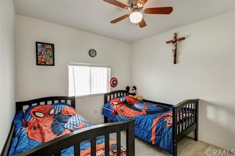 13704 S Willowbrook Ave, Compton, CA 90222 photo 7