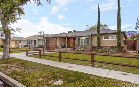 5283 E Abbeyfield St, Long Beach, CA 90815 photo 2