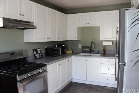 8734 Walnut St, Bellflower, CA 90706 photo 5