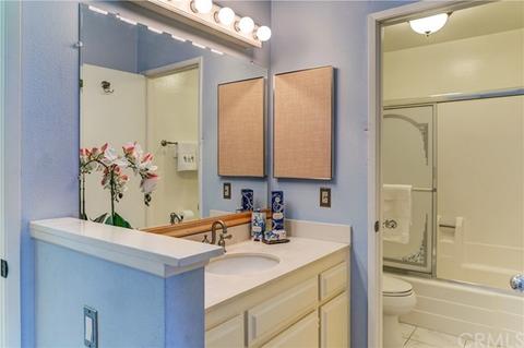 16211 Downey Ave #65, Paramount, CA 90723 photo 11