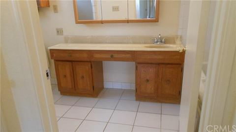 536 S Clymar Ave, Compton, CA 90220 photo 16