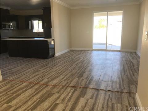 322 E Walnut Ave, Rialto, CA 92376 photo 5