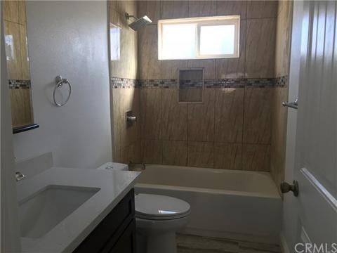322 E Walnut Ave, Rialto, CA 92376 photo 10
