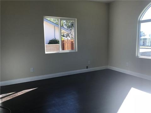 322 E Walnut Ave, Rialto, CA 92376 photo 11