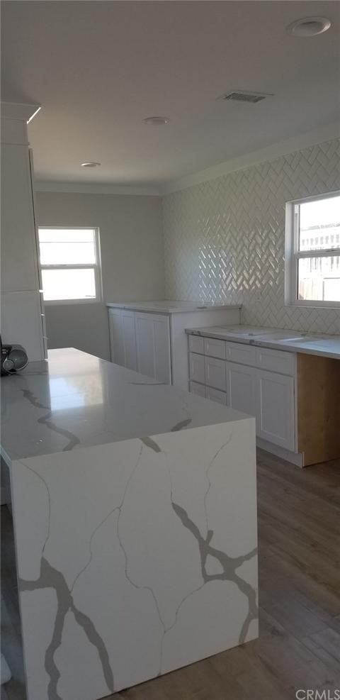 1401 W 137th St, Compton, CA 90222 photo 2