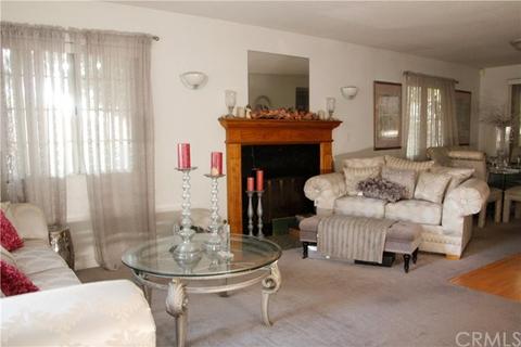 410 W 220th St #8, Carson, CA 90745 photo 3