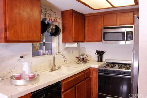410 W 220th St #8, Carson, CA 90745 photo 6
