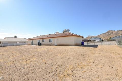 16019 Serrano Rd, Apple Valley, CA 92307 photo 2