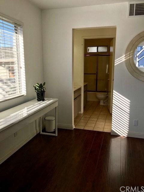 372 E Ashtabula St #205, Pasadena, CA 91104 photo 12