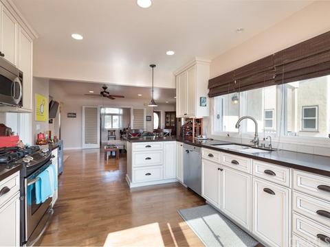 308 E Maple Ave, El Segundo, CA 90245 photo 10