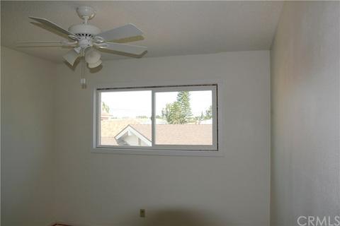 214 E Bradrick Dr, Carson, CA 90745 photo 3