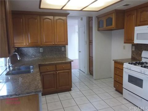 15323 Rancho Clemente Dr, Paramount, CA 90723 photo 17