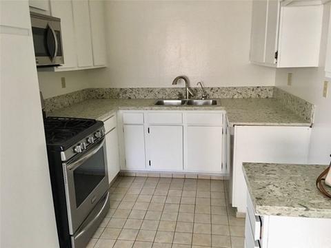 809 E Acacia Ave #C, Glendale, CA 91205 photo 2