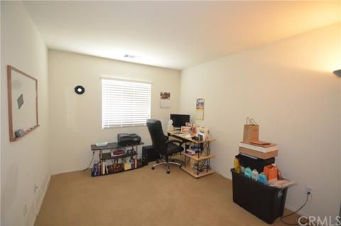 17552 Nutwood Dr, Carson, CA 90746 photo 4