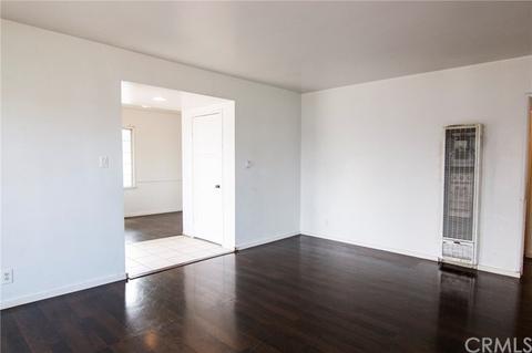 1468 E 142nd St, Compton, CA 90222 photo 2