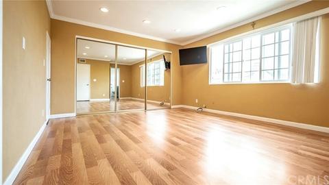 1434 E 220th St, Carson, CA 90745 photo 9