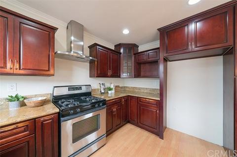 135 E 227th St, Carson, CA 90745 photo 9