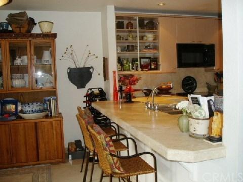 28 Cabrillo Dr, Avalon, CA 90704 photo 3
