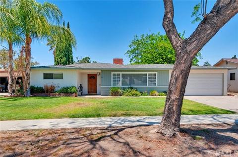 121 E Francis St, Corona, CA 92879 photo 2