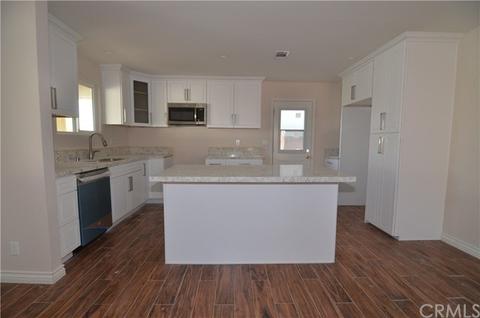 545 E Collamer Dr, Carson, CA 90746 photo 2