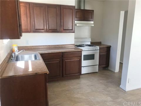 2734 E Tyler St, Carson, CA 90810 photo 16