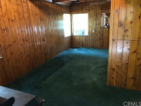 23737 Scenic Dr, Crestline, CA 92325 photo 3