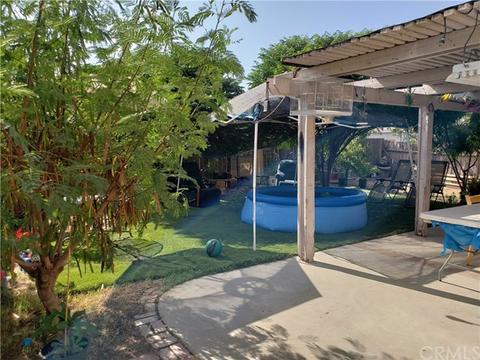 1910 Havasu St, Perris, CA 92571 photo 4