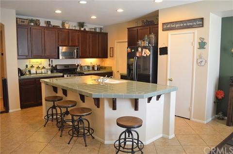 1376 Sunburst Dr, Beaumont, CA 92223 photo 5