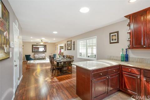 9526 Saint Andrews Dr, Santee, CA 92071 photo 9