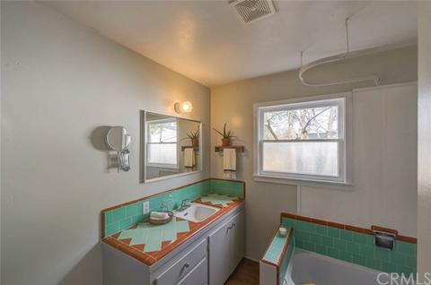 868 E 19th St, Chico, CA 95928 photo 17