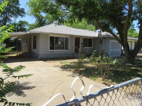 895 Orange St, Red Bluff, CA 96080 photo 2