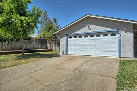 1060 Nighthawk Ln, Redding, CA 96003 photo 2