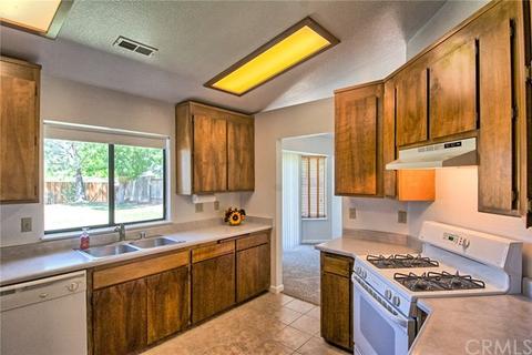 1060 Nighthawk Ln, Redding, CA 96003 photo 9