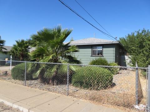 1330 Peach St, Red Bluff, CA 96080 photo 2