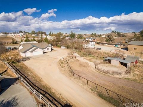 5681 Lone Pine Pl, Paso Robles, CA 93446 photo 3