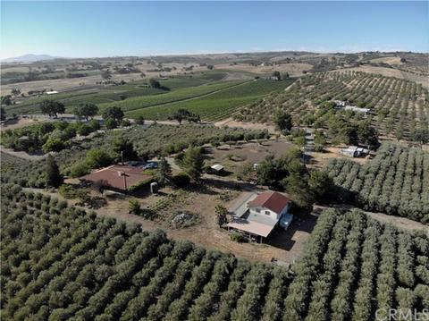 5480 El Pomar Dr, Templeton, CA 93465 photo 2