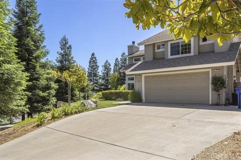 215 Navajo Ave, Paso Robles, CA 93446 photo 2