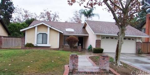 3897 Stratton Dr, Riverside, CA 92505 photo 3