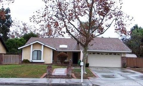3897 Stratton Dr, Riverside, CA 92505 photo 2