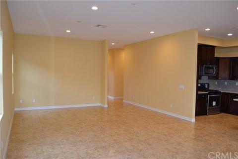 262 W 11th St, Perris, CA 92570 photo 7