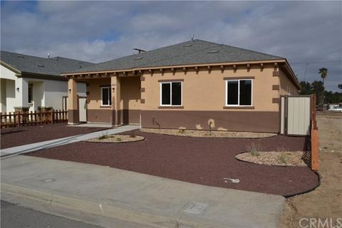 242 W 11th St, Perris, CA 92570 photo 2