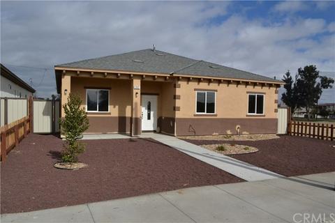 242 W 11th St, Perris, CA 92570 photo 1