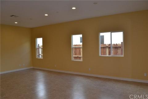 242 W 11th St, Perris, CA 92570 photo 7