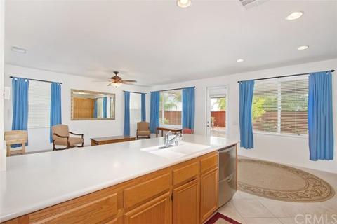 8279 Parry Dr, Hemet, CA 92545 photo 12